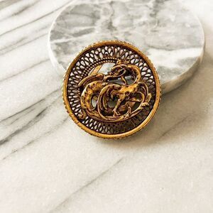 Signed ART Dragon Brooch‎ Clip Gold Toned Metal Arthur Pepper Phoenix Vintage